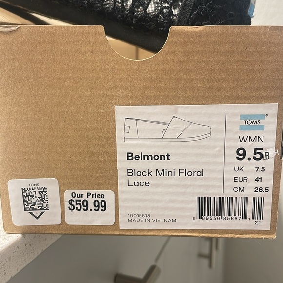 Black lace Toms - Picture 3 of 3